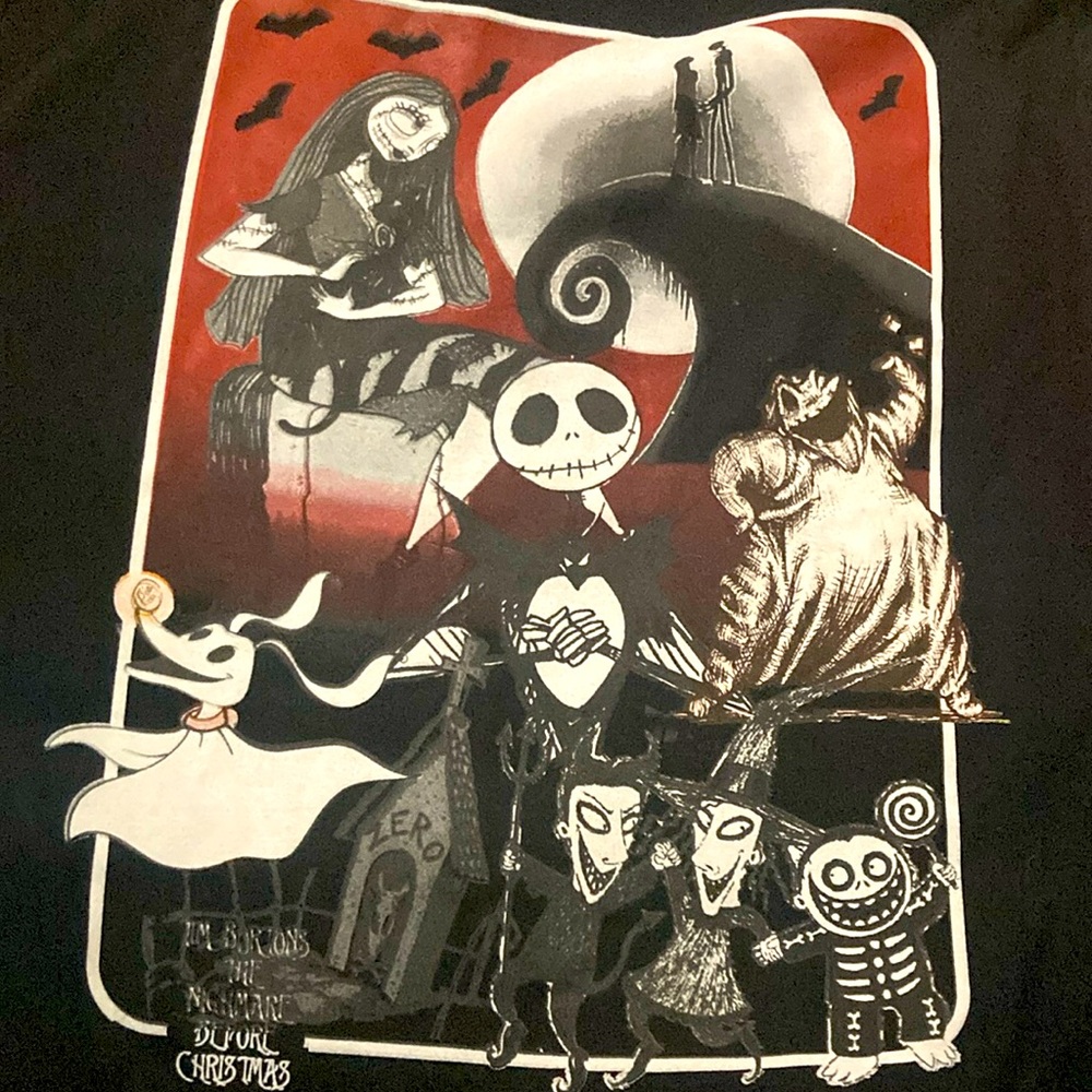 Large . Tim Burtons The night before Christmas Tee Shirt